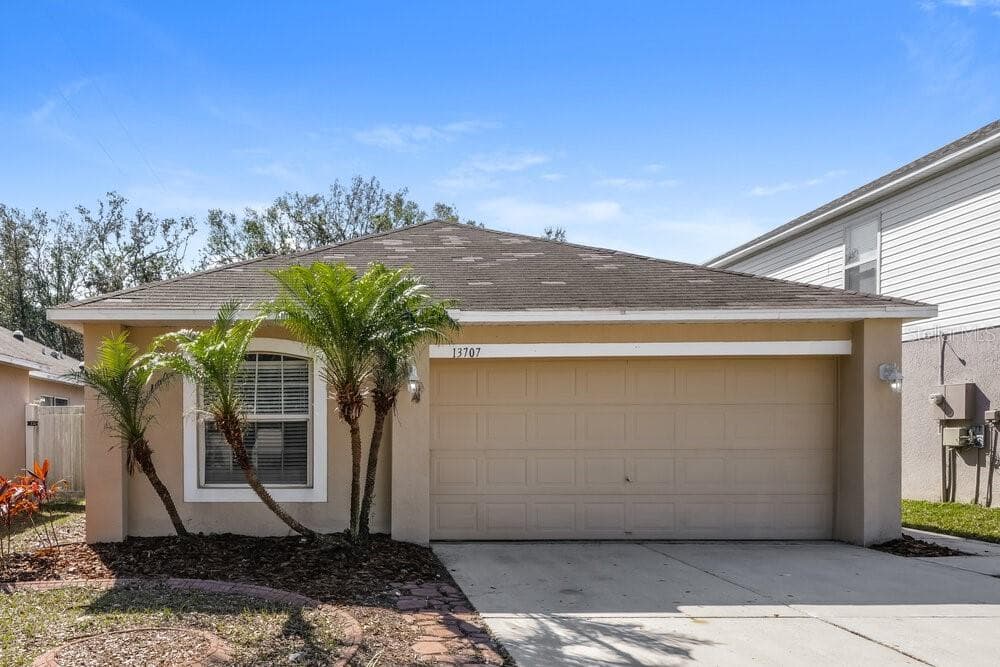 13707 GENTLE WOODS AVENUE RIVERVIEW, FL 33569