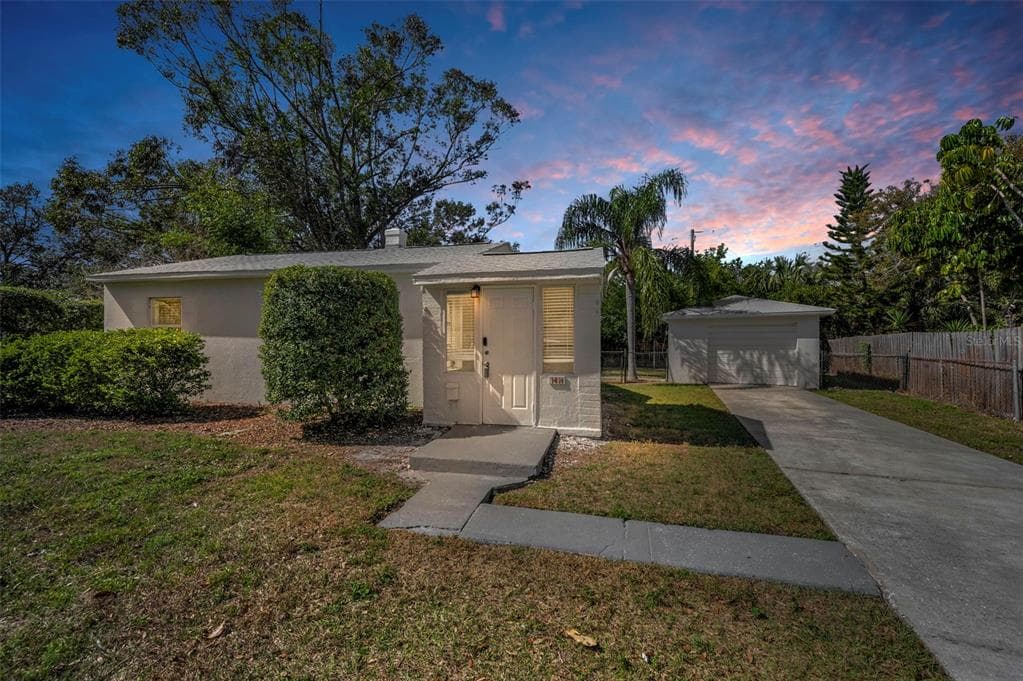 1611 CANTERBURY ROAD N ST PETERSBURG, FL 33710