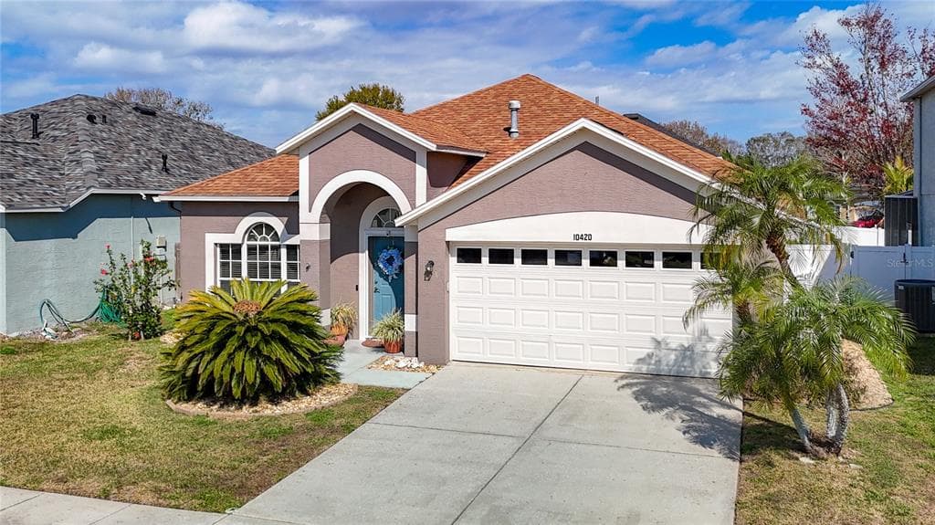 10420 GLEN WILLOW LANE TAMPA, FL 33647