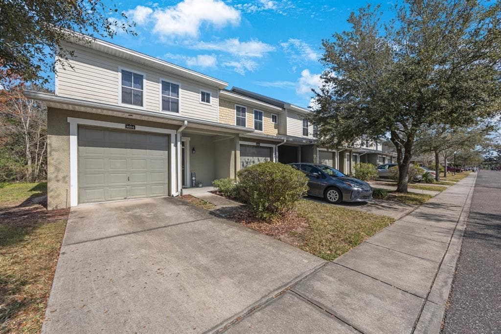 8004 DOWNPATRICK CT TAMPA, FL 33610