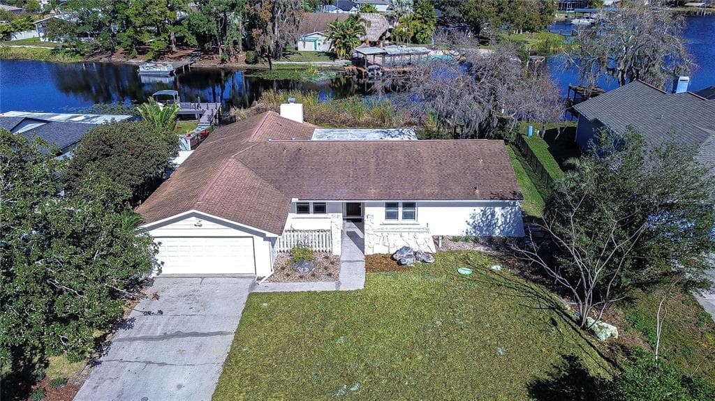 3046 LAKE PADGETT DRIVE LAND O LAKES, FL 34639