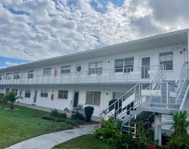5895 18TH STREET N UNIT 11 ST PETERSBURG, FL 33714