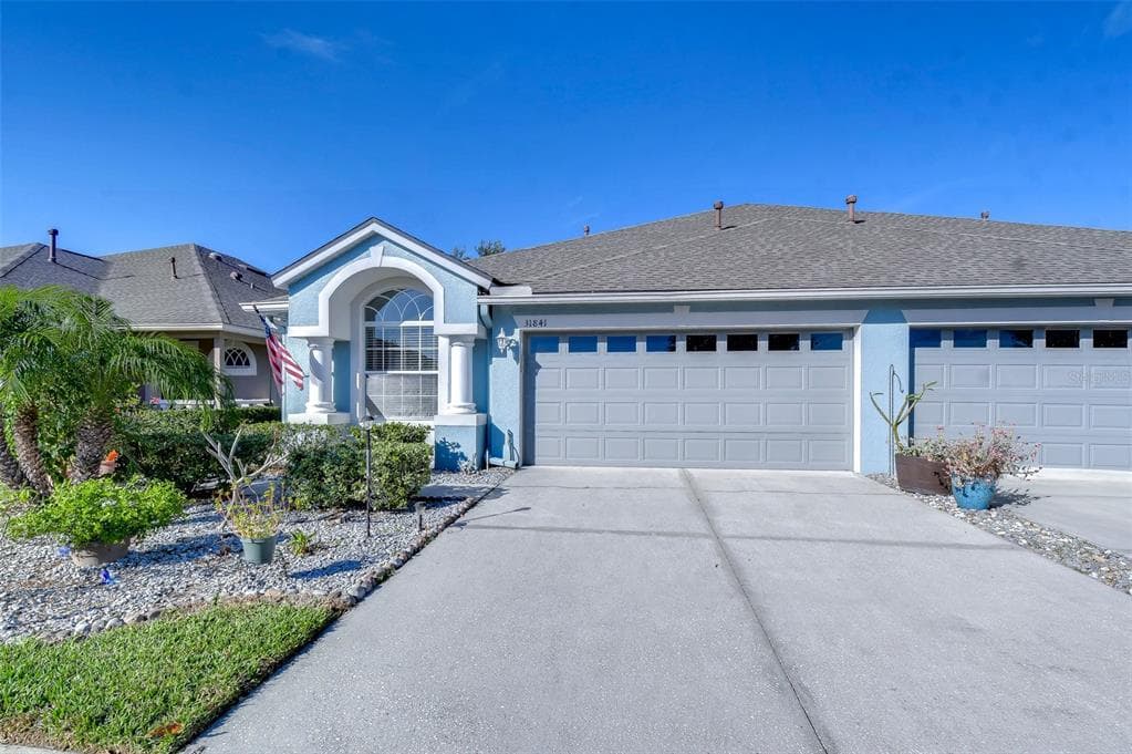 31841 LARKENHEATH DRIVE WESLEY CHAPEL, FL 33543