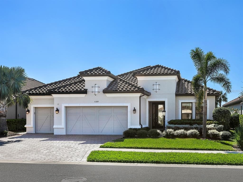 5389 TRAILS BEND COURT SARASOTA, FL 34238