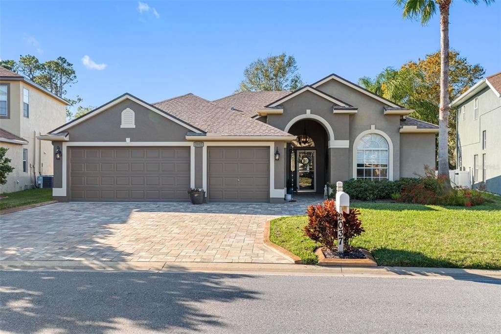 2037 BLUE RIVER ROAD HOLIDAY, FL 34691
