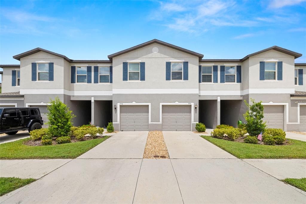 9716 MULBERRY MARSH LANE SUN CITY CENTER, FL 33573