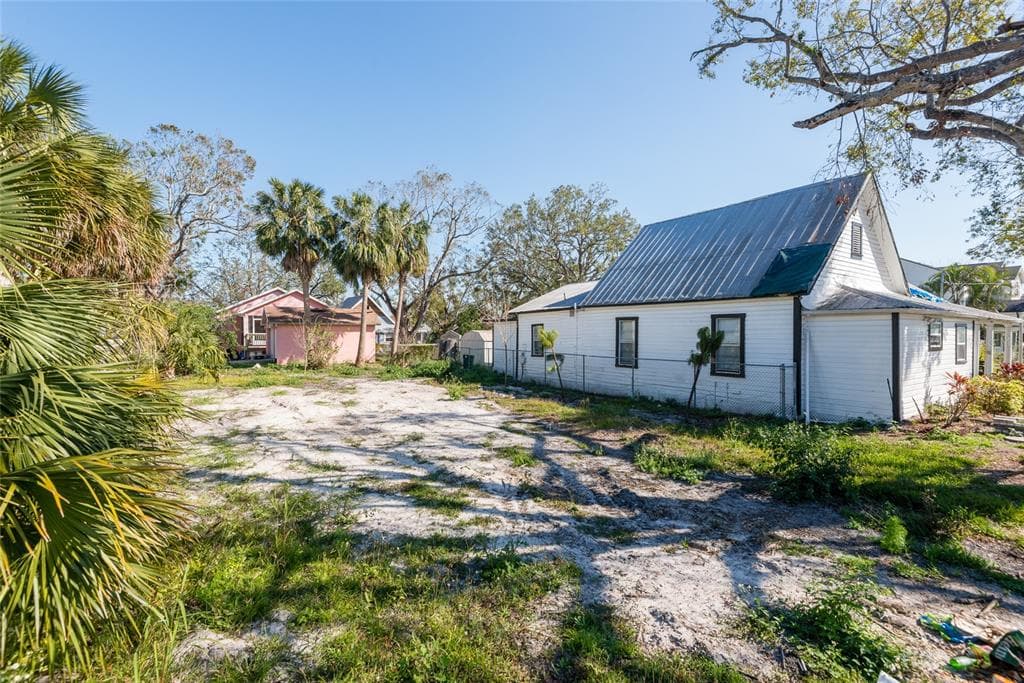 7406 S ELLIOTT STREET TAMPA, FL 33616