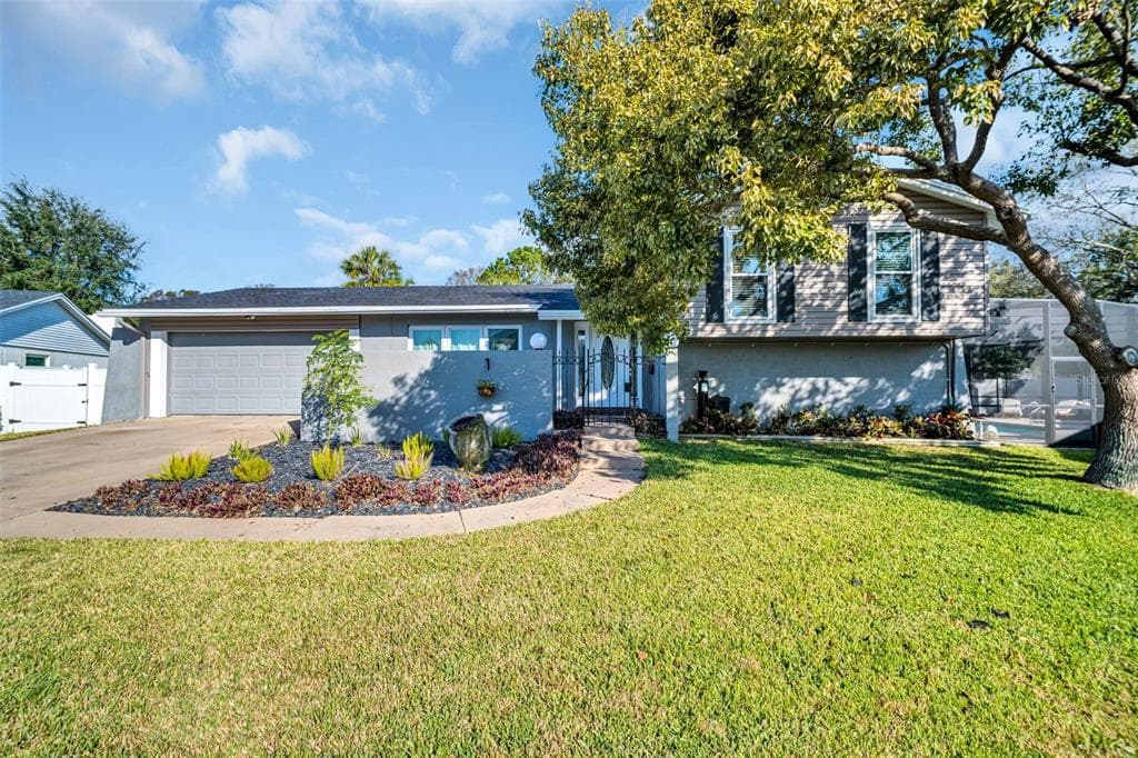 7115 EDENWOOD PLACE TAMPA, FL 33615