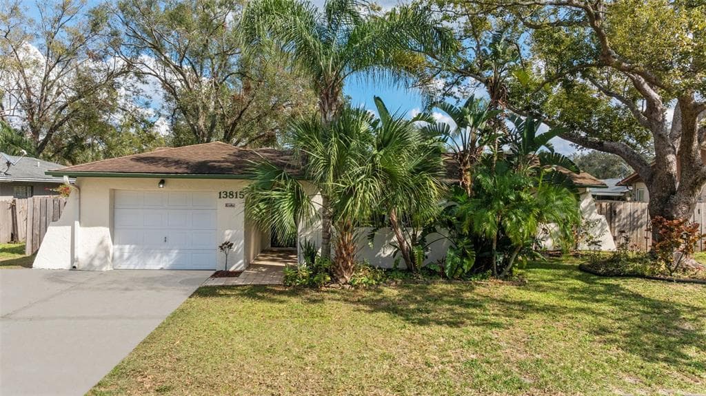 13815 CAPITOL DRIVE TAMPA, FL 33613
