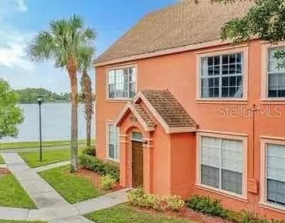 9076 LAKE CHASE ISLAND WAY TAMPA, FL 33626