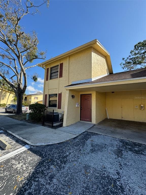 7517 CAMARINA CALLE TAMPA, FL 33615