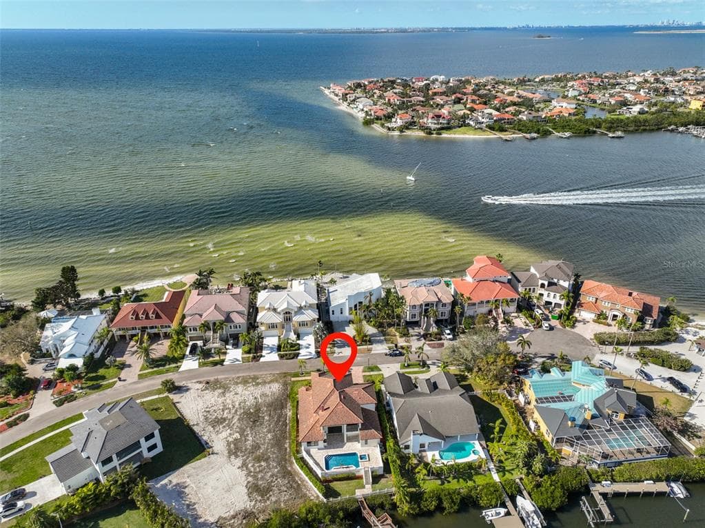 912 SYMPHONY BEACH LANE APOLLO BEACH, FL 33572