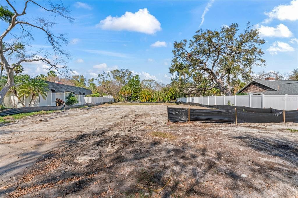 4513 W MELROSE AVENUE TAMPA, FL 33629