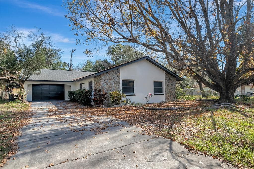 16106 BLACKBEARD LANE HUDSON, FL 34667