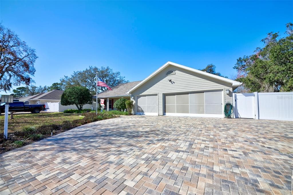 13255 DON LOOP SPRING HILL, FL 34609