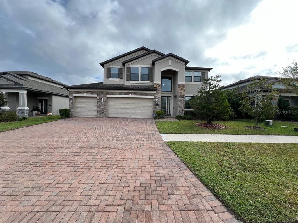 1692 NATURE VIEW DRIVE LUTZ, FL 33558