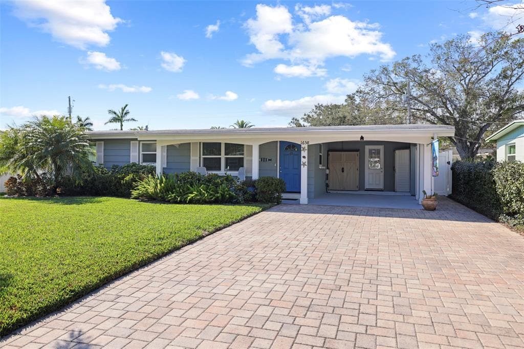 1658 ST MARY DRIVE DUNEDIN, FL 34698
