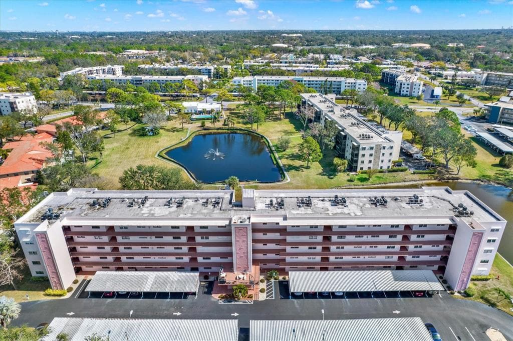 8174 TERRACE GARDEN DRIVE N UNIT 410 ST PETERSBURG, FL 33709