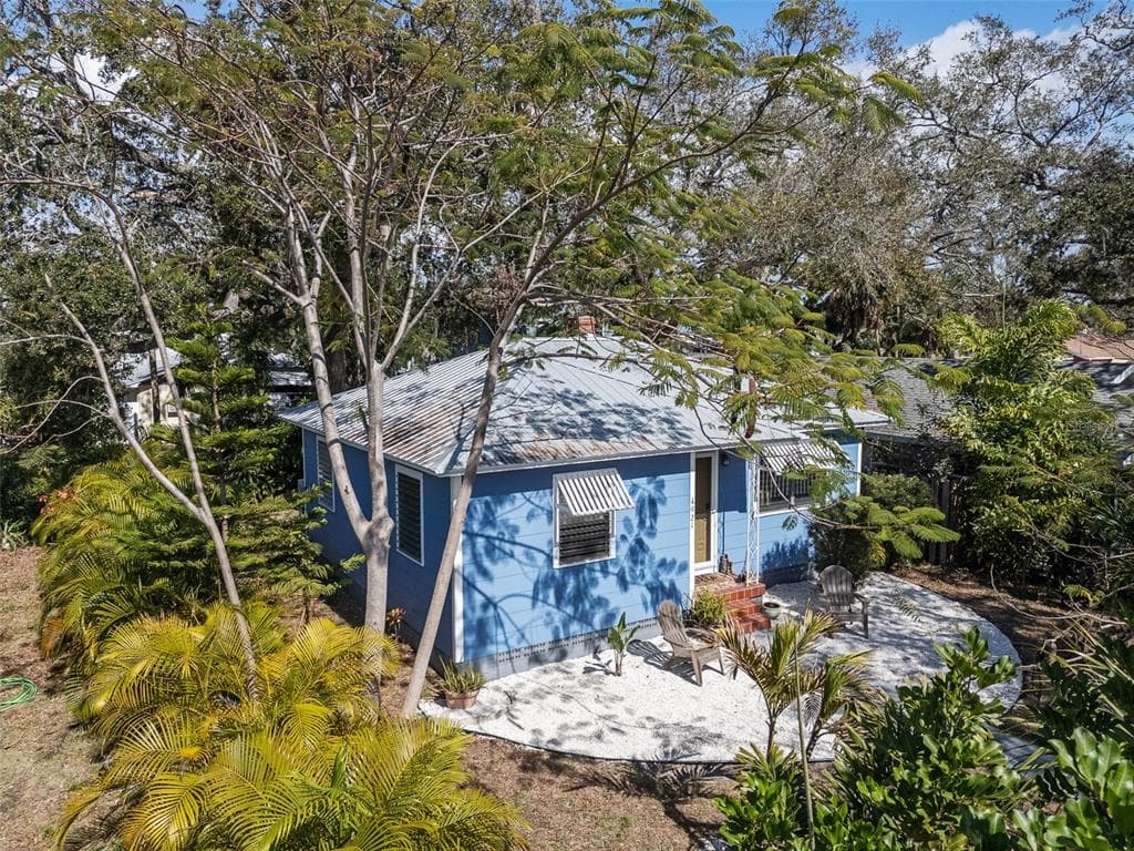 4921 24TH AVENUE S GULFPORT, FL 33707