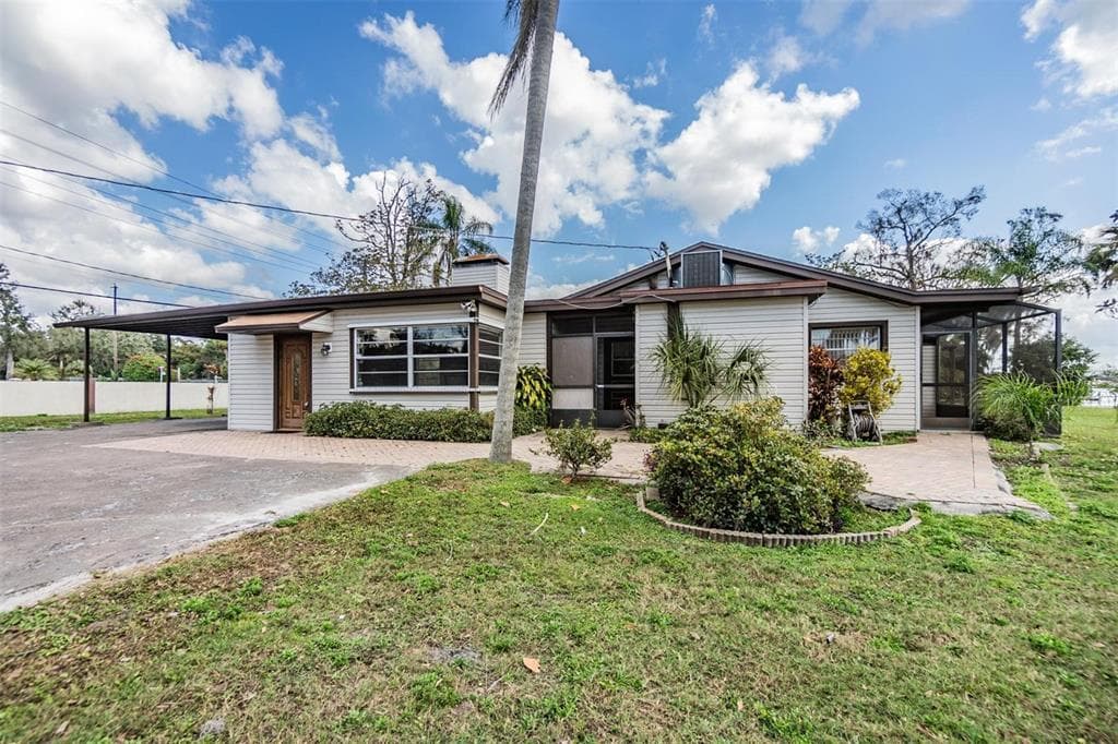 2050 W BEARSS AVENUE TAMPA, FL 33618