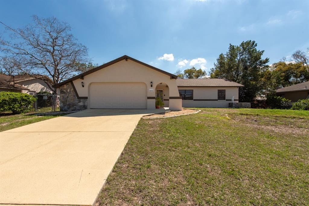 11304 SEDGEFIELD AVENUE SPRING HILL, FL 34608