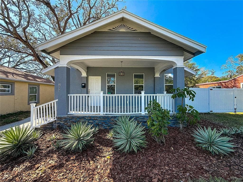 2111 26TH STREET S ST PETERSBURG, FL 33712