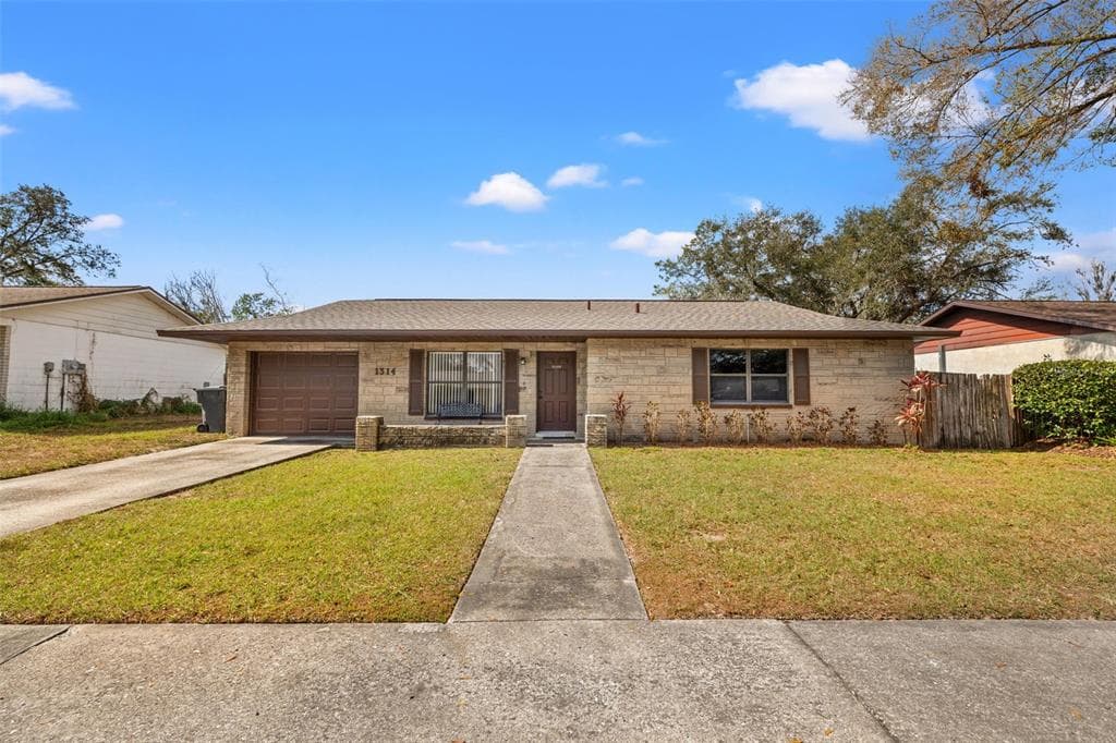 1314 OAK VALLEY DRIVE SEFFNER, FL 33584