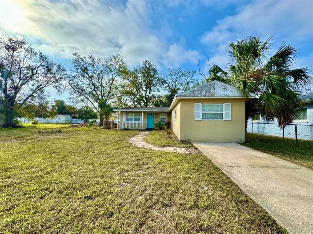 3902 W IOWA AVENUE TAMPA, FL 33616
