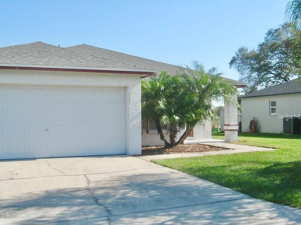 5842 BREAKWATER DR WINTER HAVEN, FL 33884