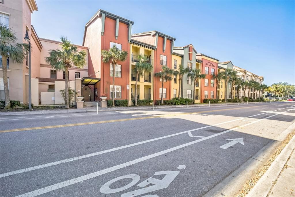 2402 W AZEELE STREET UNIT 419 TAMPA, FL 33609