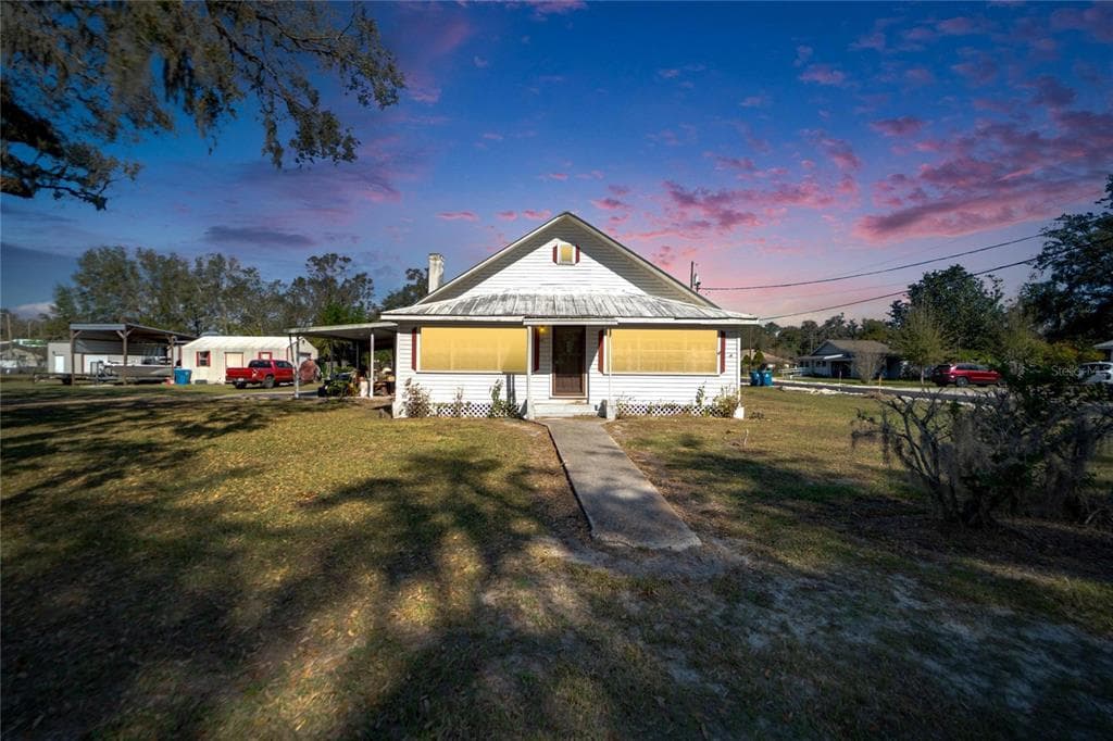 23 8TH STREET NE FORT MEADE, FL 33841