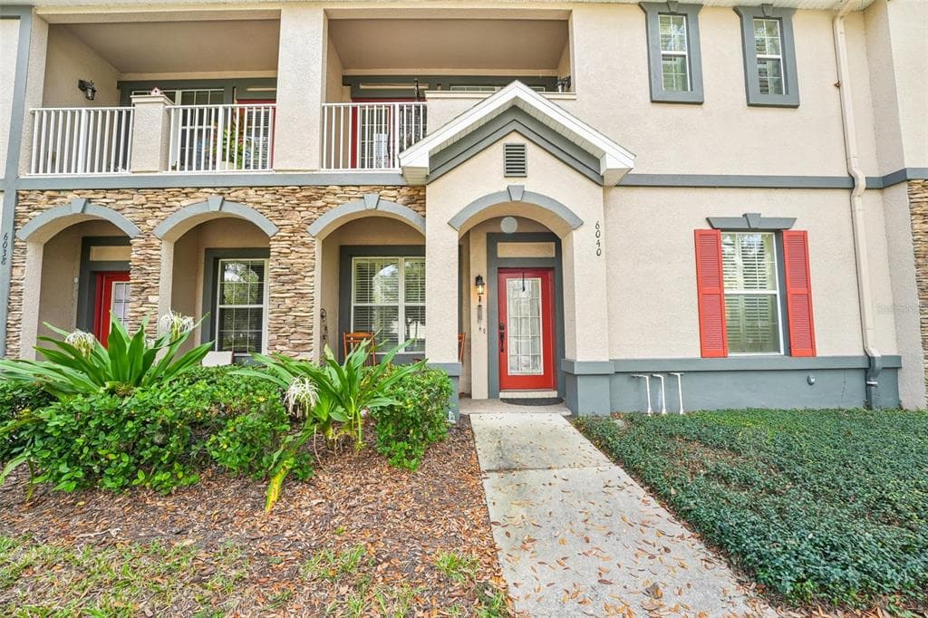 6040 FISHHAWK CROSSING BOULEVARD UNIT 6040 LITHIA, FL 33547