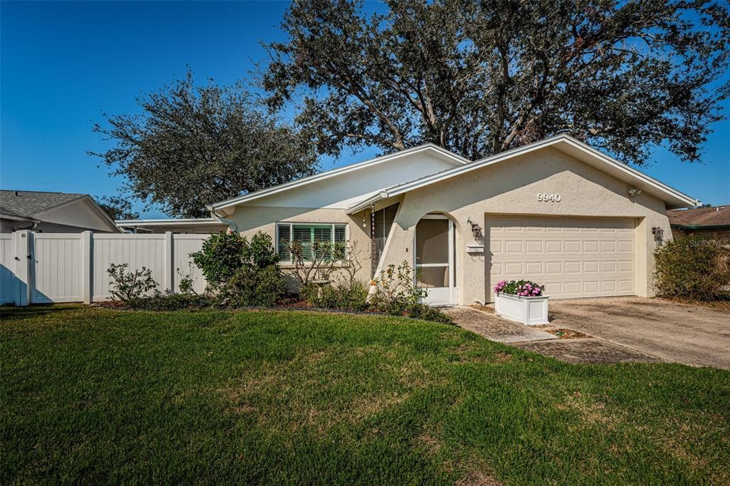 9940 69TH STREET N PINELLAS PARK, FL 33782