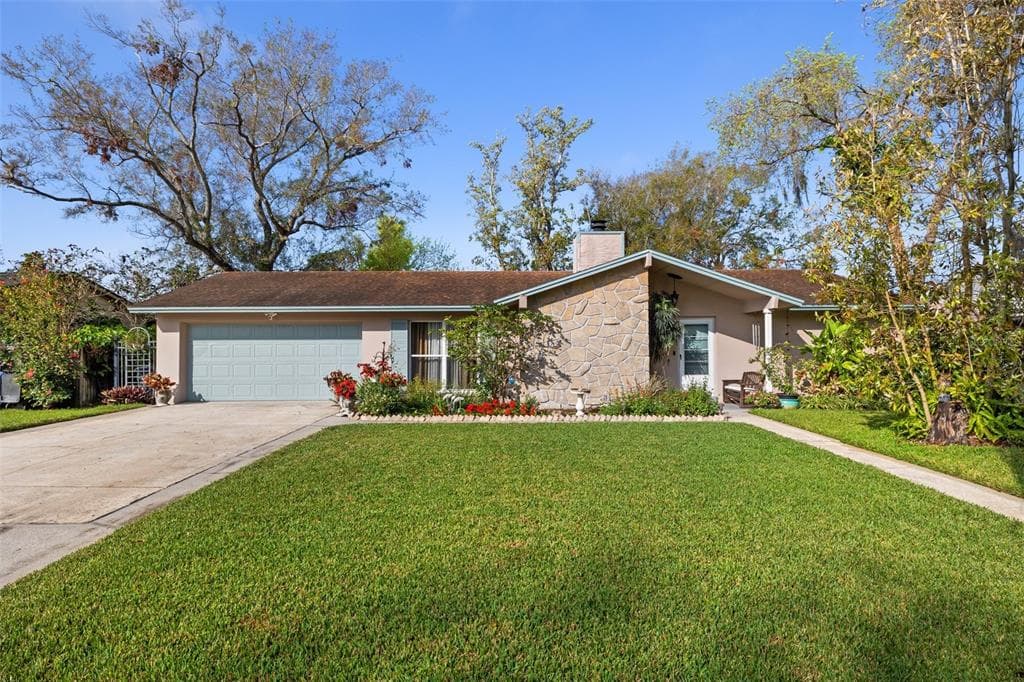 7104 LARIMER COURT TAMPA, FL 33615