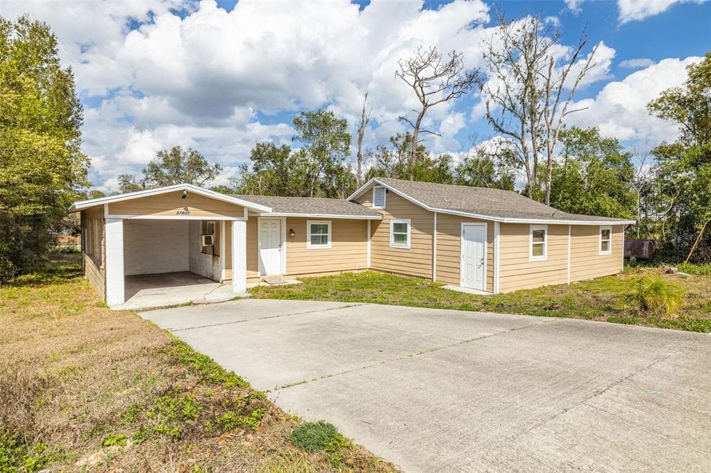 37907 CLINTON AVENUE DADE CITY, FL 33525