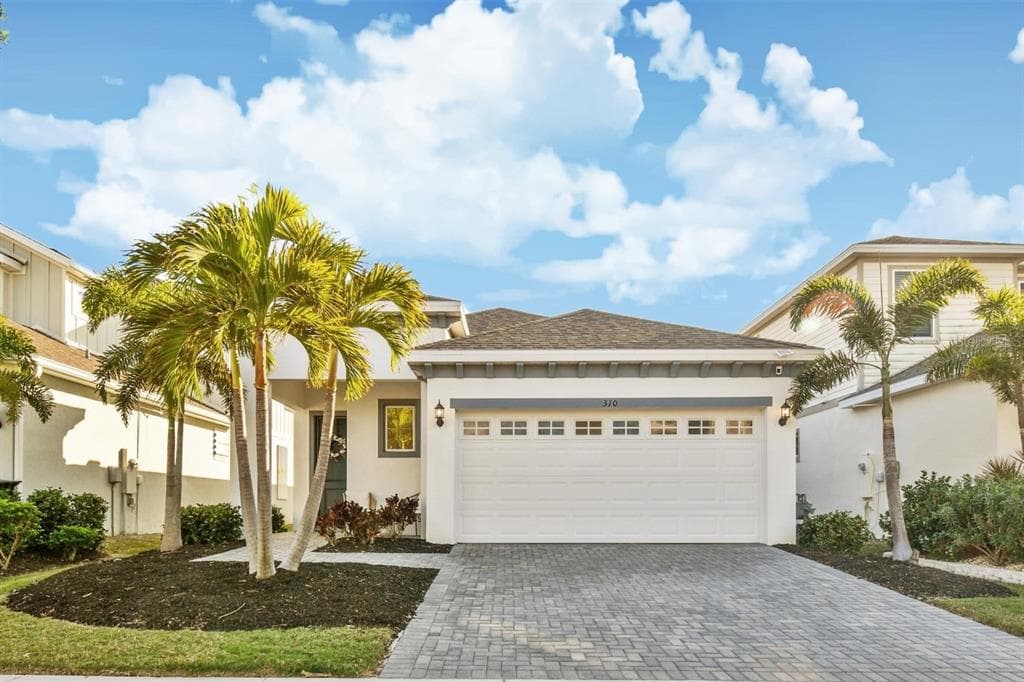 310 BLACKROCK LANE APOLLO BEACH, FL 33572