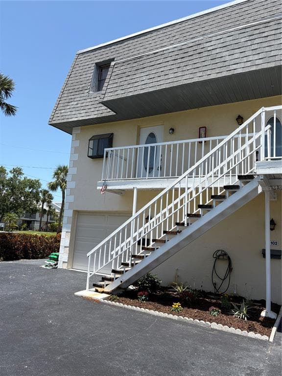 275 CAPRI CIRCLE N UNIT 101 TREASURE ISLAND, FL 33706