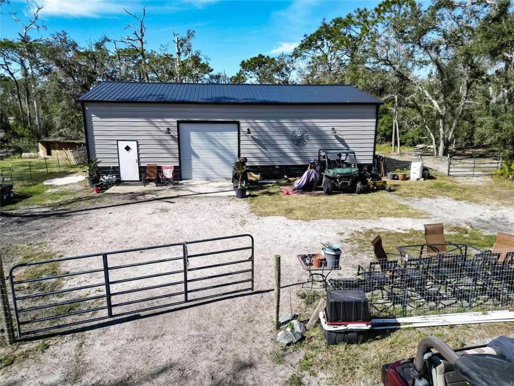 13215 SEMINOLE TRAIL WIMAUMA, FL 33598