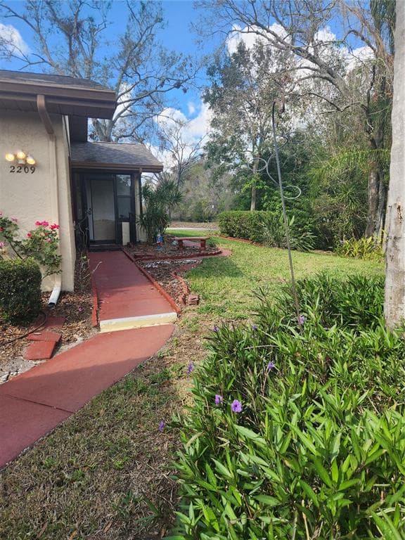 2209 CANTERBURY LANE SUN CITY CENTER, FL 33573
