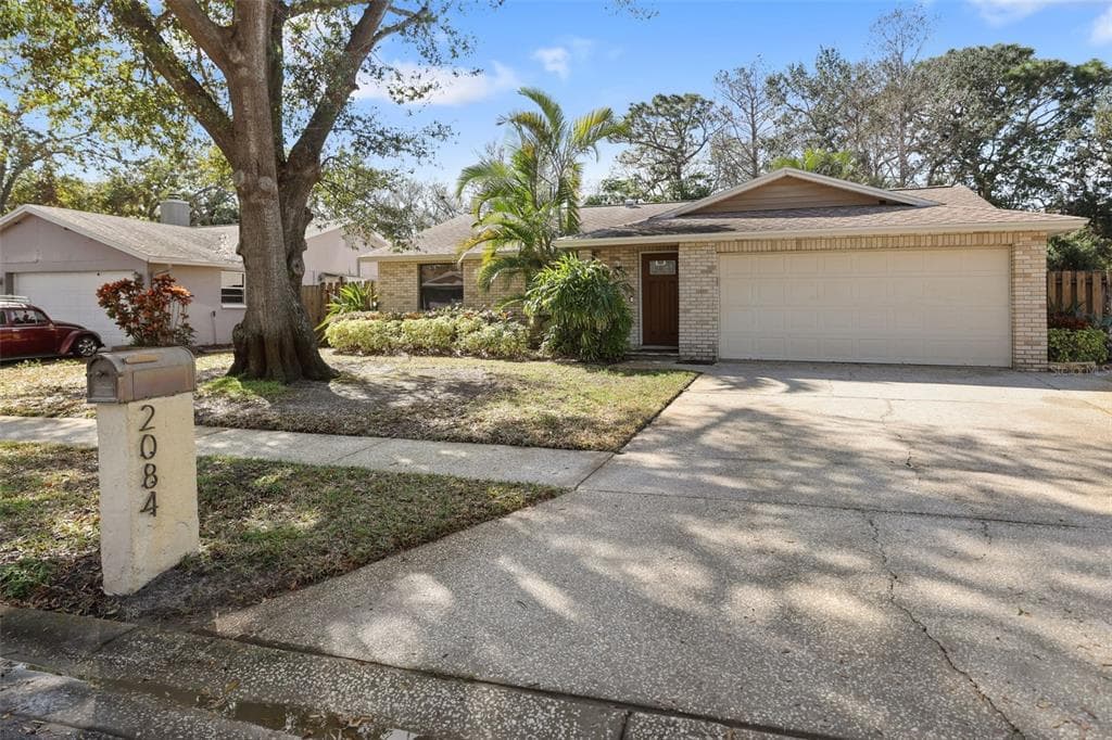 2084 WHITNEY DRIVE CLEARWATER, FL 33760