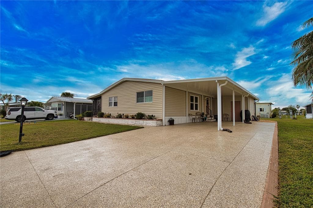649 LA SALA NORTH PORT, FL 34287