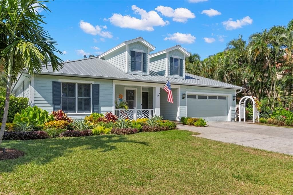 140 MIRAMAR BOULEVARD NE ST PETERSBURG, FL 33704