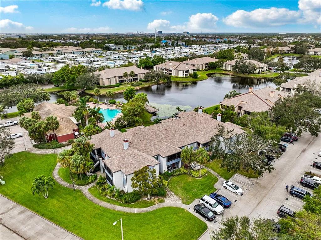 10263 GANDY BOULEVARD N UNIT 105 ST PETERSBURG, FL 33702