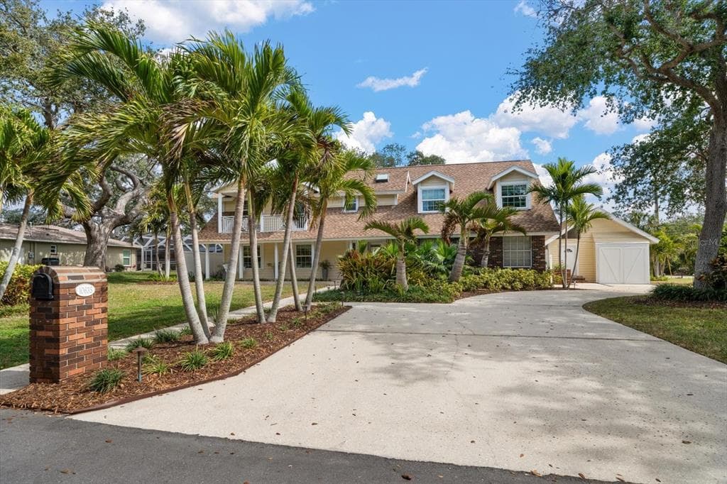 10635 HUSTON LANE LARGO, FL 33774