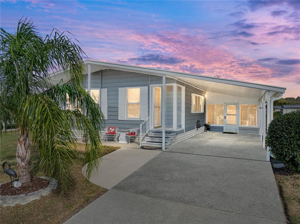 35925 HERMOSO LANE ZEPHYRHILLS, FL 33541