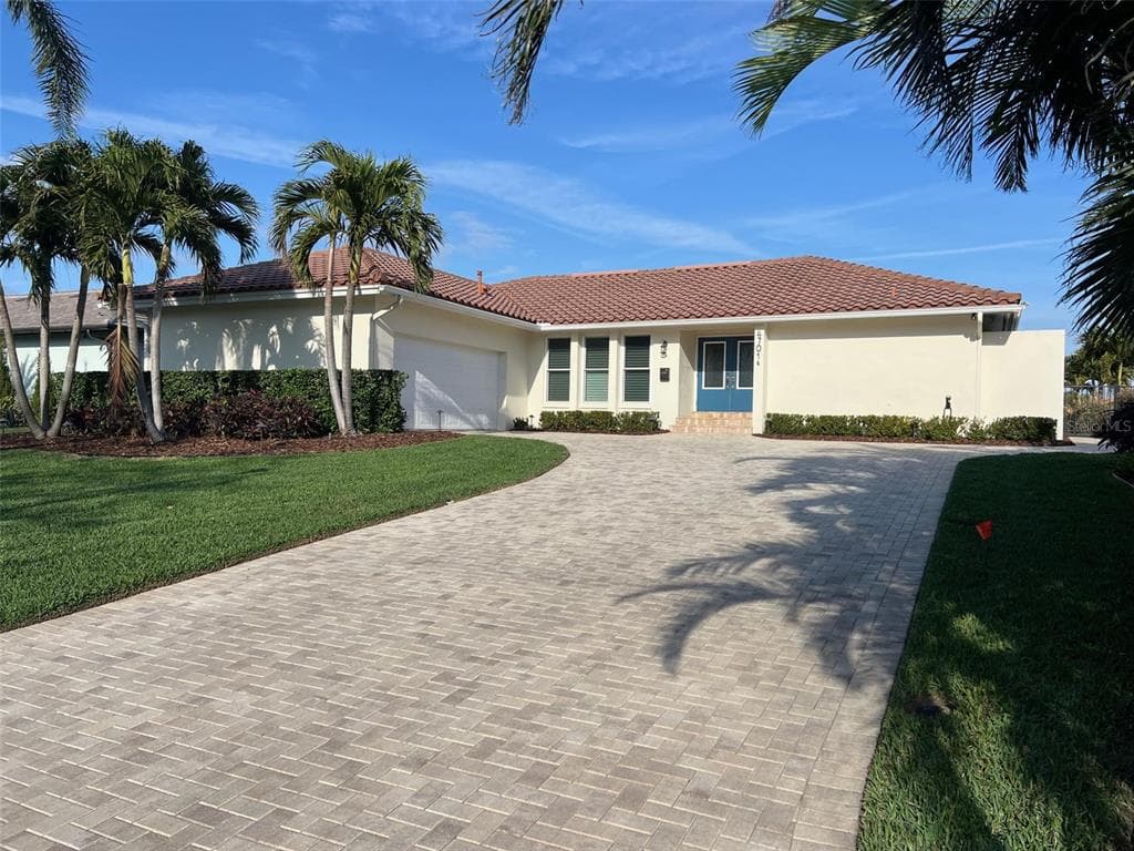 4701 LANSING STREET NE ST PETERSBURG, FL 33703