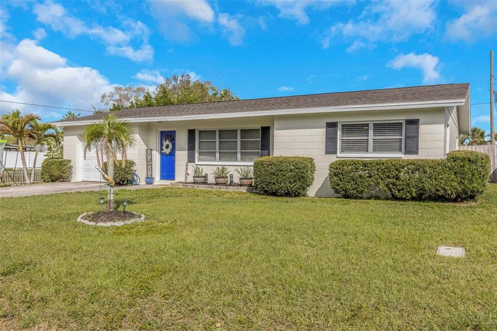 5997 45TH AVENUE N KENNETH CITY, FL 33709