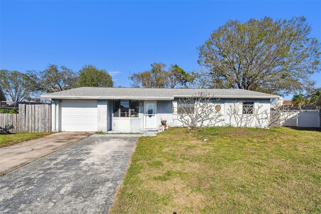 8555 81ST WAY LARGO, FL 33777