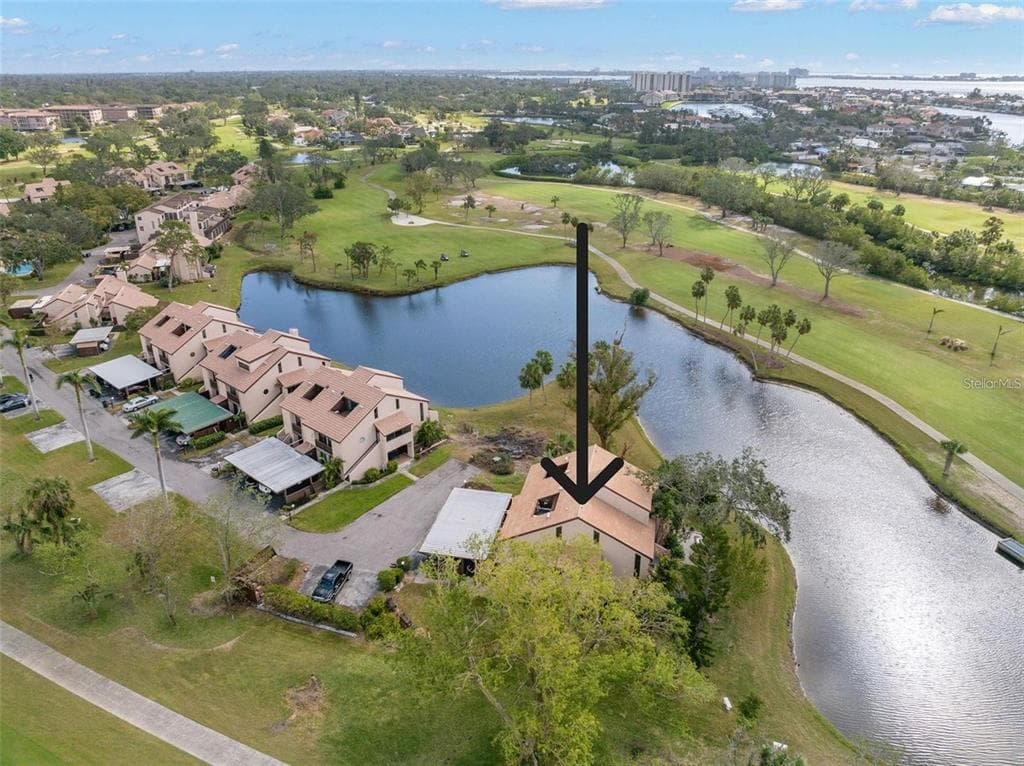 1328 PELICAN CREEK CROSSING UNIT D ST PETERSBURG, FL 33707
