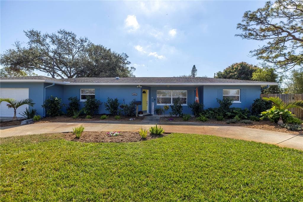 686 SOUTHWEST BOULEVARD N ST PETERSBURG, FL 33702